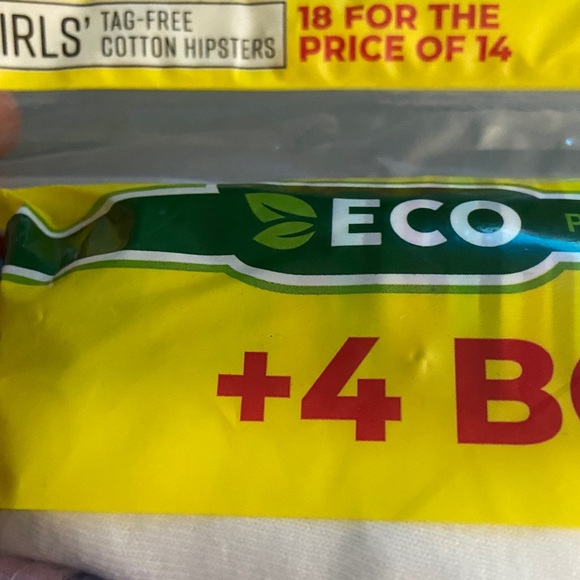 2 packs Fruit of the Loom Girls Underwear 18 pack - Picture 3 of 4